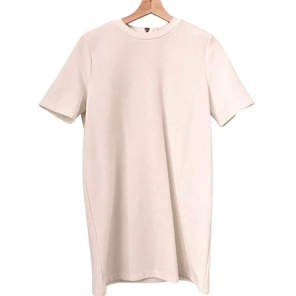 Forever 21 White Basic Mini Dress T-shirt in Size Medium